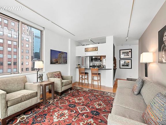 2nd image of 350 W 50th St APT 14I