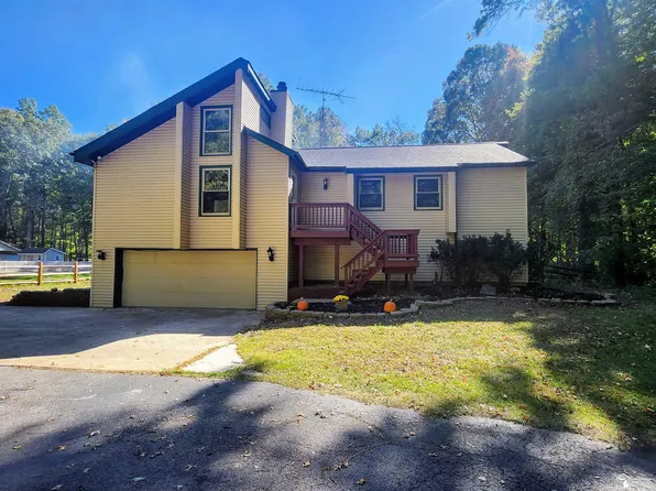 5093 Smith Rd, Ottawa Lake, MI 49267
