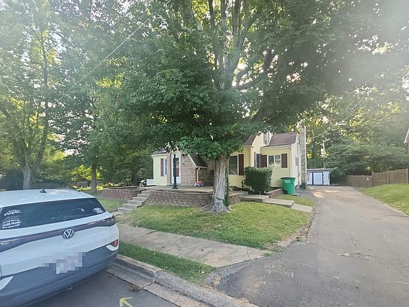 2nd image of 504 Walnut St