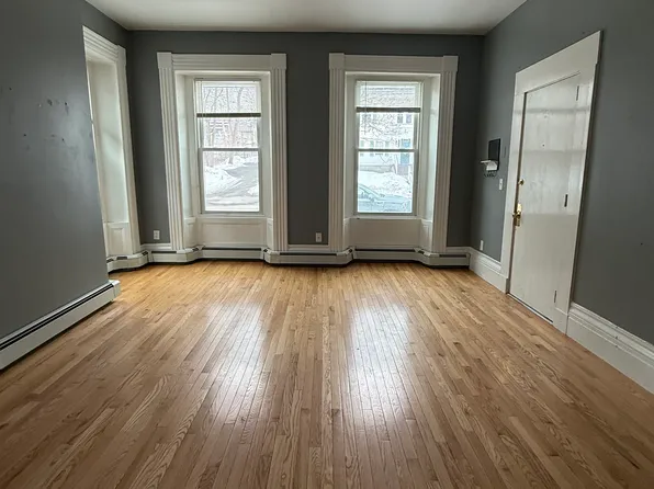 74 3rd St APT 2, Bangor, ME 04401