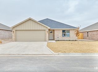 3130 Cedarhill Dr, San Angelo, TX 76904