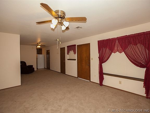 3rd image of 276 S 184th East Ave