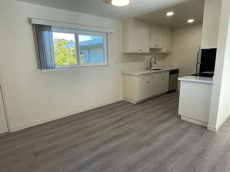 3224 Palos Verdes Ct #305 — Photo 2