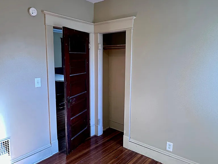 1841 Avenue A #2 — Photo 7