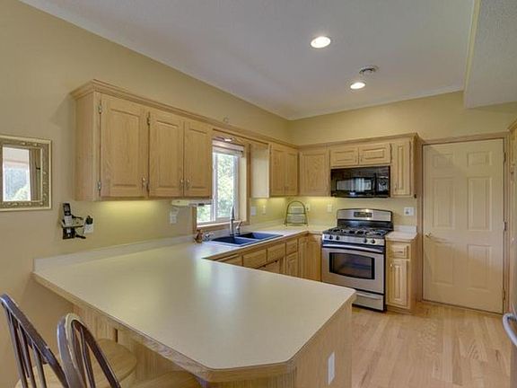 2nd image of 29336 Goldenrod St NW