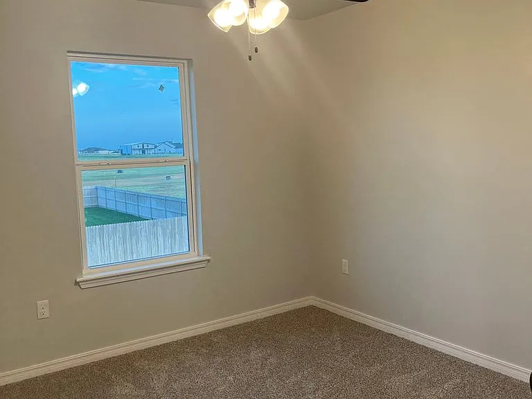 14102 Daisy Dr — Photo 20
