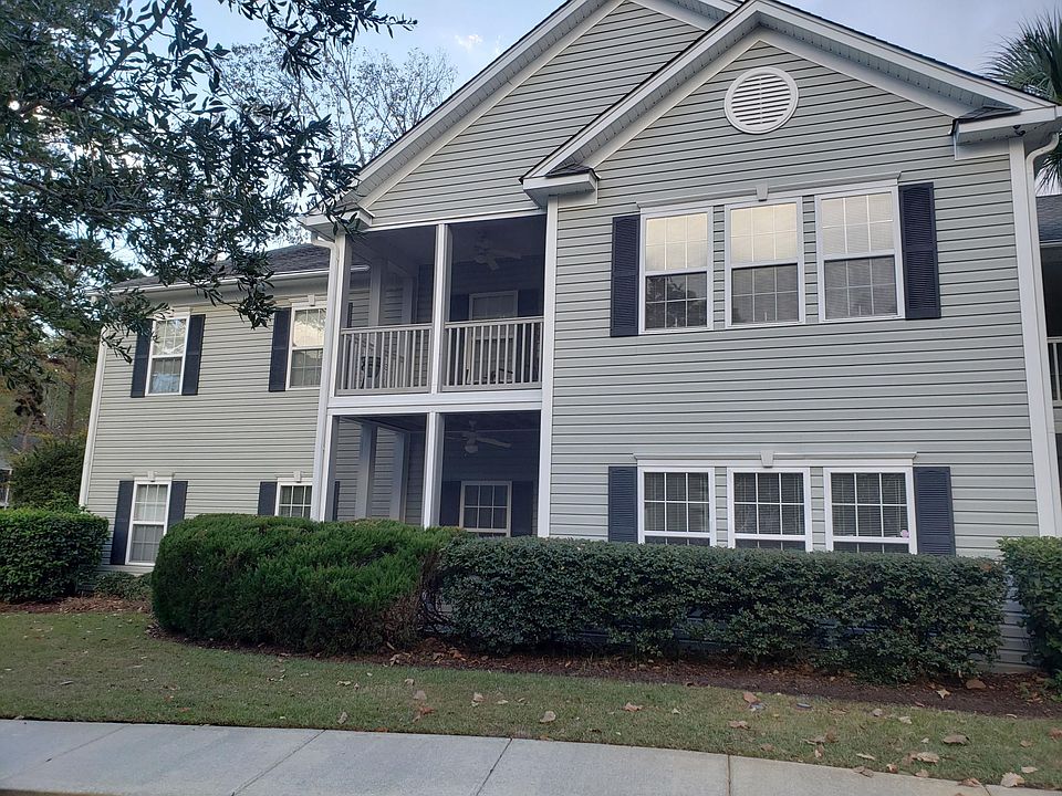 First floor unit - no stairs!