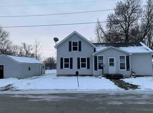 420 Hickory St, Omro, WI 54963