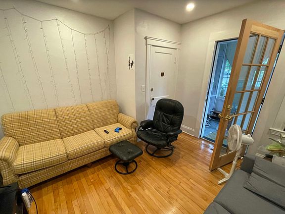 4th image of 17 Edison Ave #2D