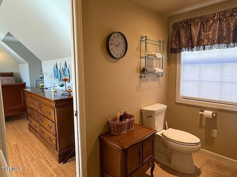 282 Snyder Rd — Photo 11