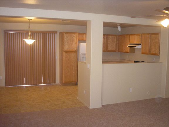3rd image of 6017 W Wood St