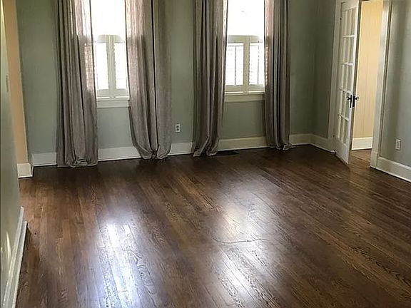 4th image of 601 W Blount St