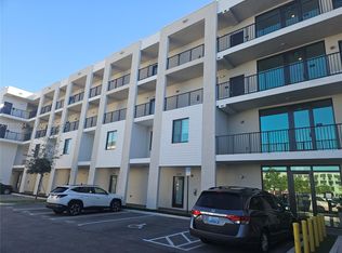 8001 NW 41st St #F-206, Doral, FL 33166