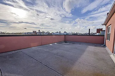 Rented by Level Group