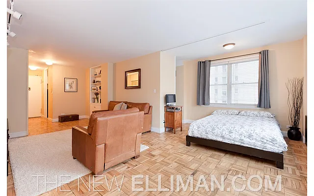 Sold by Douglas Elliman | media 16