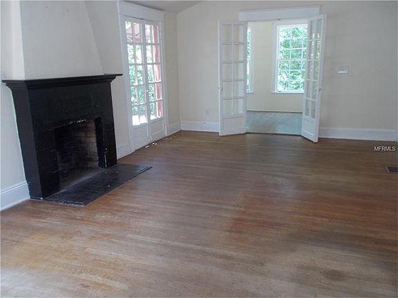 5th image of 319 Hilltop Ave