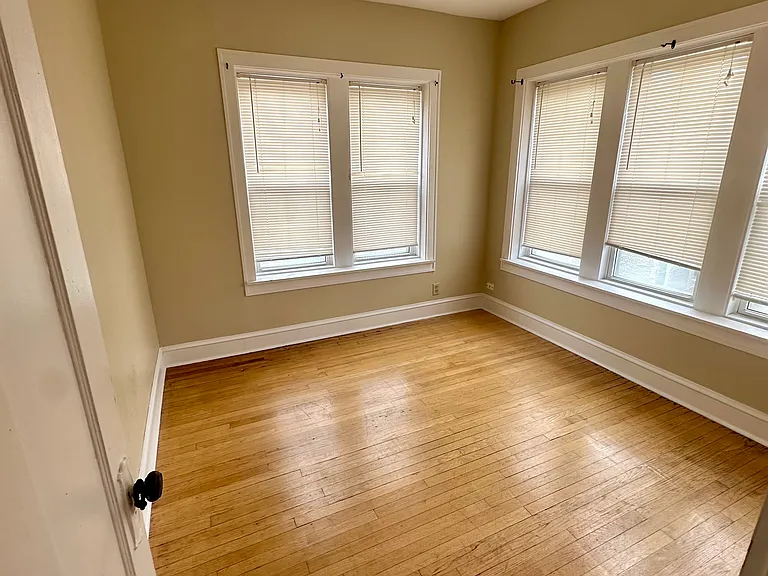 2249 W Arthur Ave #3 — Photo 6