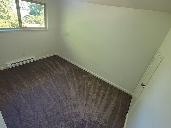 5th image of 748 N 12th Ave