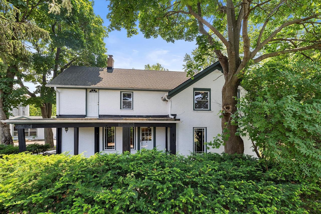 N34W22155 Capitol DRIVE, Pewaukee, WI 53072 MLS 1842409 Zillow