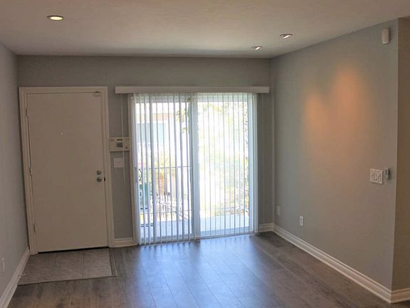 3rd image of 4747 Hamilton St Unit 20