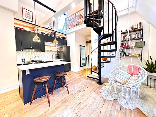 Rented by Owner | media 9