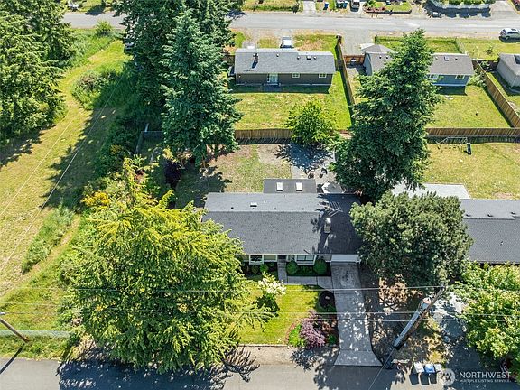 3rd image of 17001 5th Avenue E