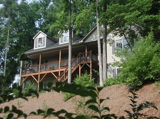 1005 Hawthorne Dr NE, Lenoir, NC 28645