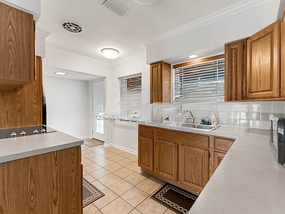 3rd image of 2355 Coldstream Dr