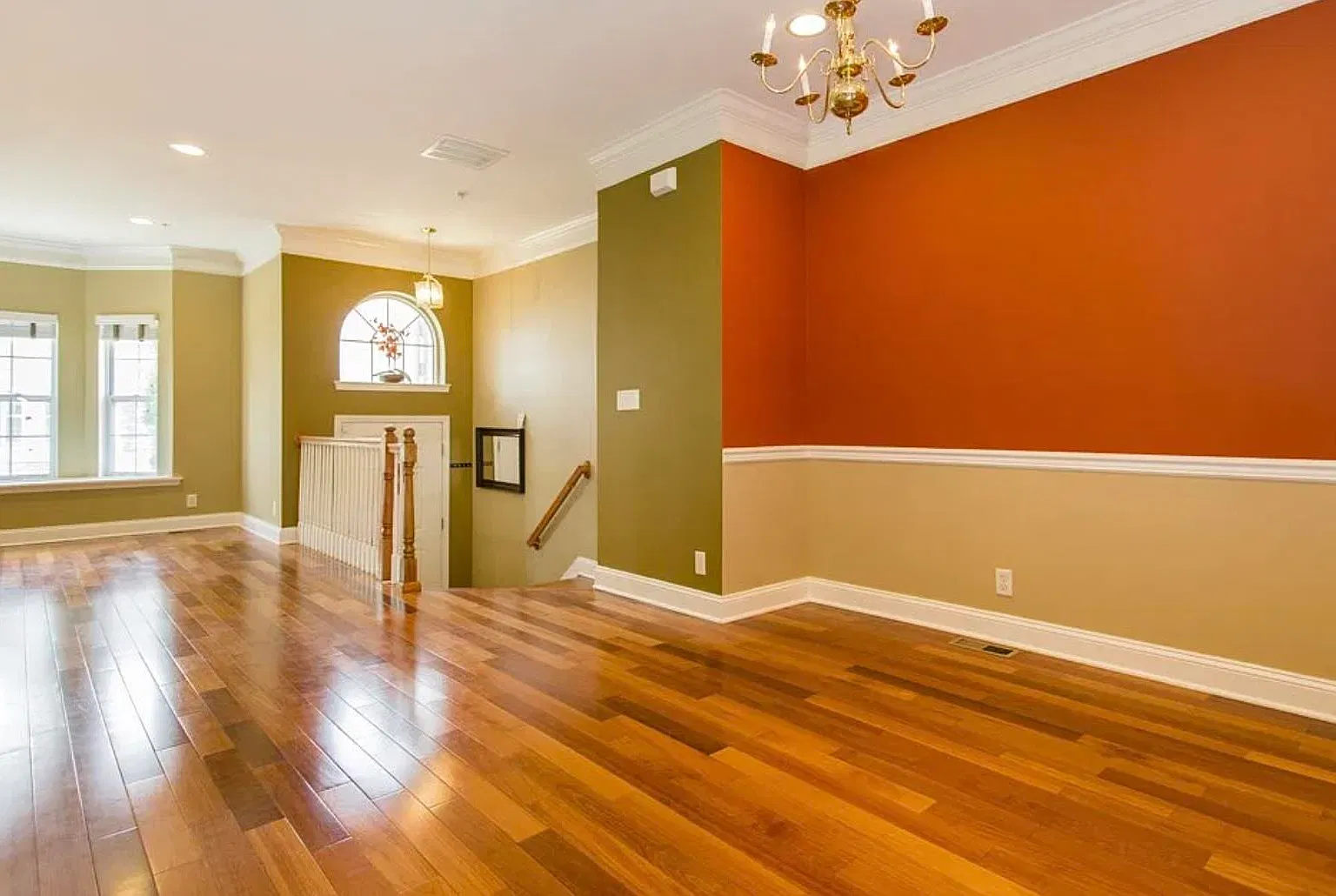 2 bed, 2.5 bath, 1945 sqft, $4,500 — Photo 3
