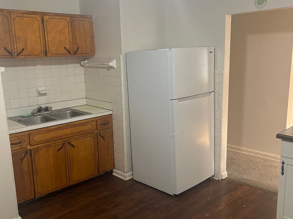 Kitchen left side