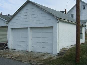 2nd image of 2144 Washington Ave