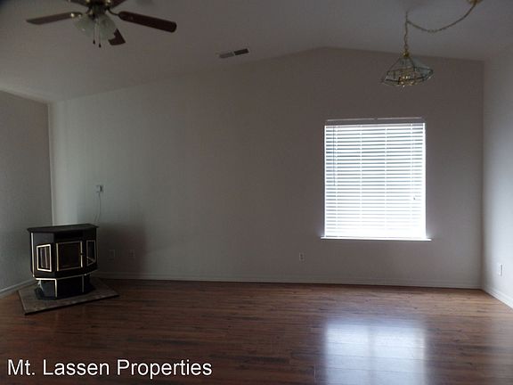 5th image of 1155 Orlo Dr