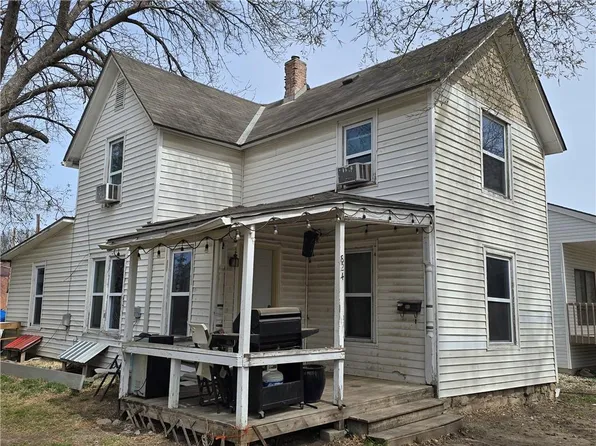 824 Laramie St, Manhattan, KS 66502
