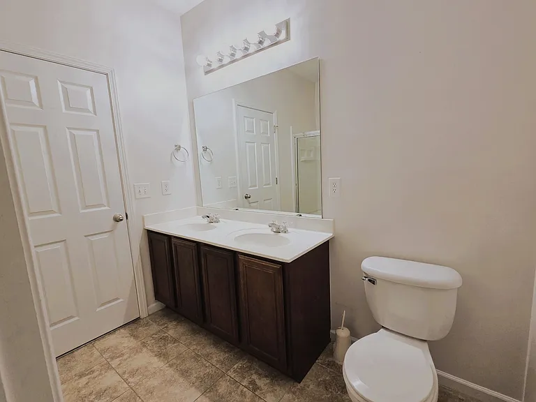 1235 Bainbridge Dr — Photo 17