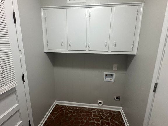 3rd image of 4344 Walnut Hill Dr