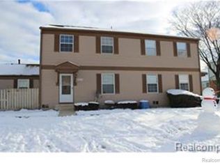 23615 N Rockledge, Novi, MI