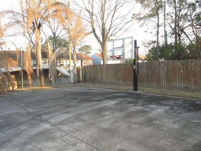 1st image of 1015 Parc Helene Dr