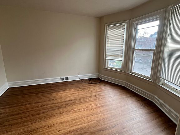 5th image of 1015 Elmwood Bidwell Area #2A