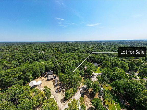 3rd image of Betsy Ln #45