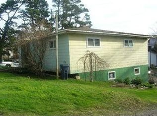 545 10th St, Port Orford, OR