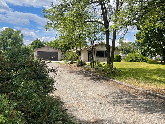 4th image of 1703 N University Rd
