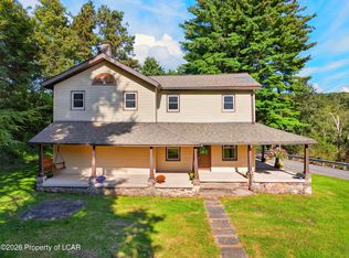 345 Pine Tree Rd, Dallas, PA 18612