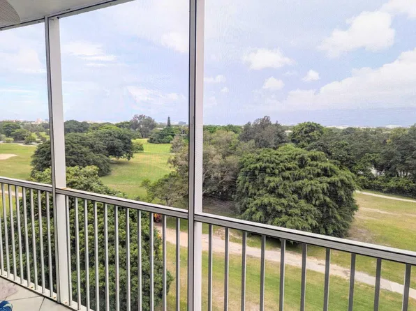 3150 N Palm Aire Dr APT 709, Pompano Beach, FL 33069