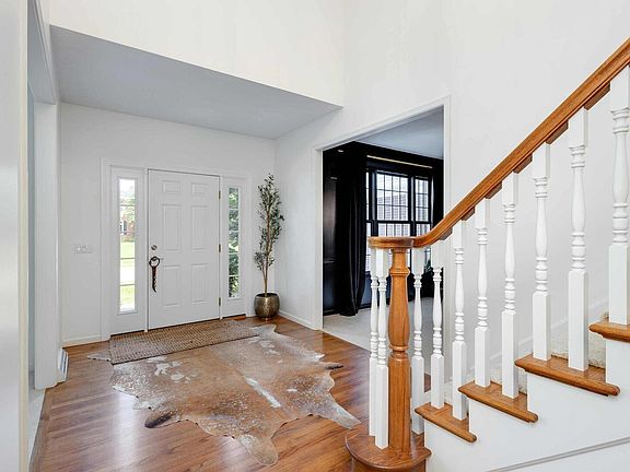 3rd image of 2237 Saint Andrews Cir