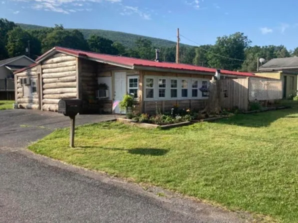 631 Lehigh Ln, Altoona, PA 16602