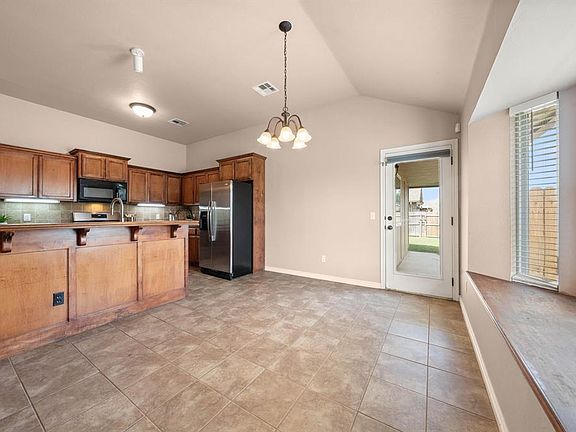 5th image of 21201 River Lark Ln