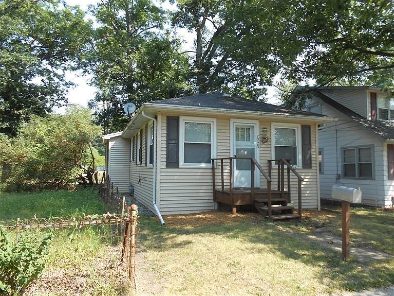 1st image of 7220 W 136th Ln