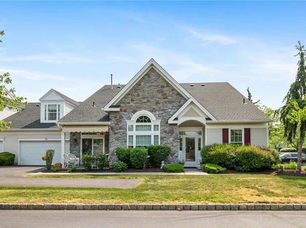 1885 Felicity Ln, Hellertown, PA 18055