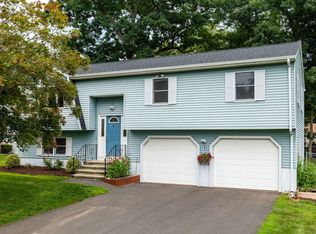 14 Wellwyn Dr, Portland, CT 06480