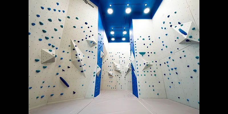 Rented by The KCI Group | media 7